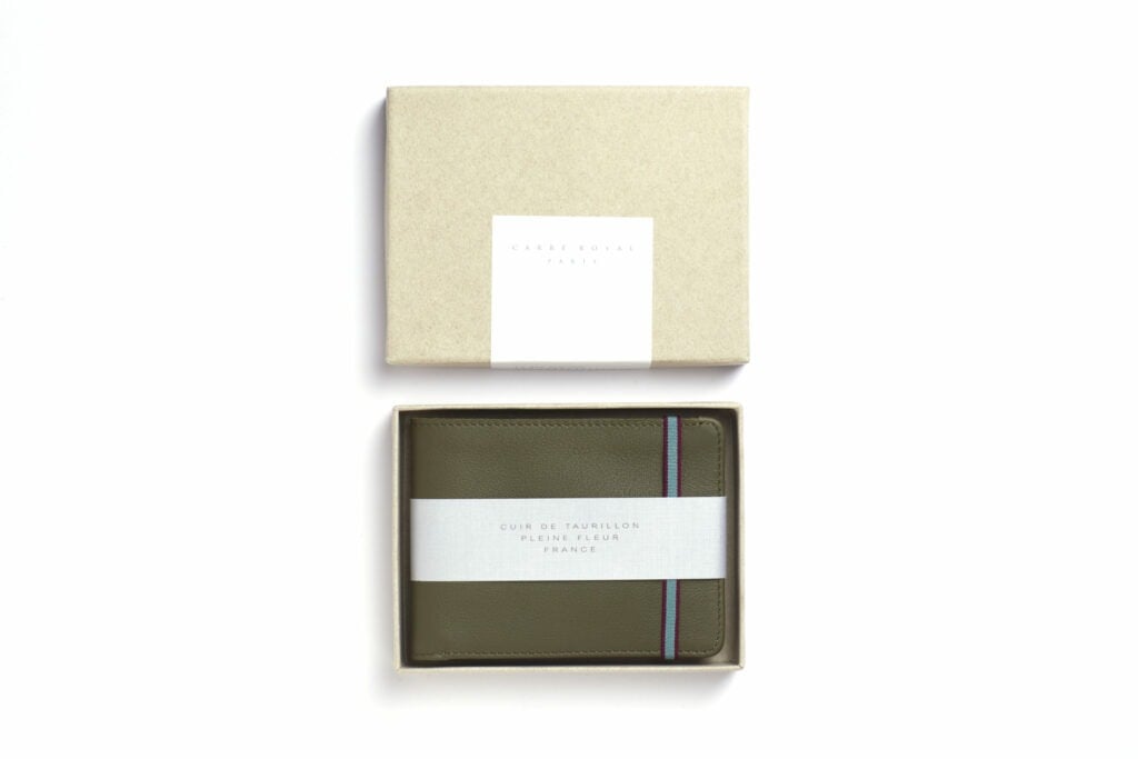 Kaki Minimalist Wallet by Carré Royal in the Box (LA902 Kaki)