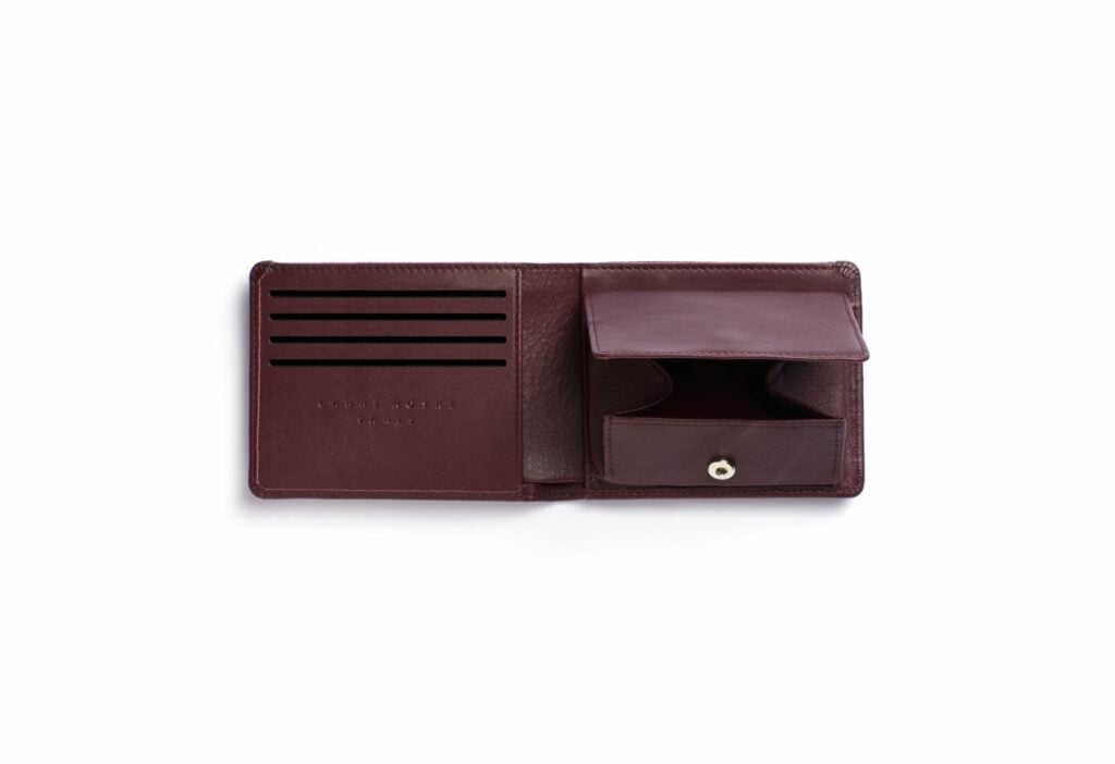 Burgundy Minimalist Leather Wallet With Coin Pocket by Carré Royal Open (LA901 Bordeaux)