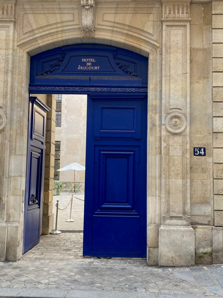 Navy Blue entrance